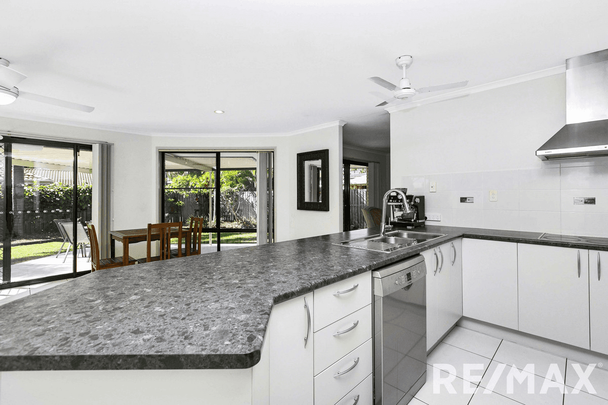 43 Shelley Street, Scarness, QLD 4655