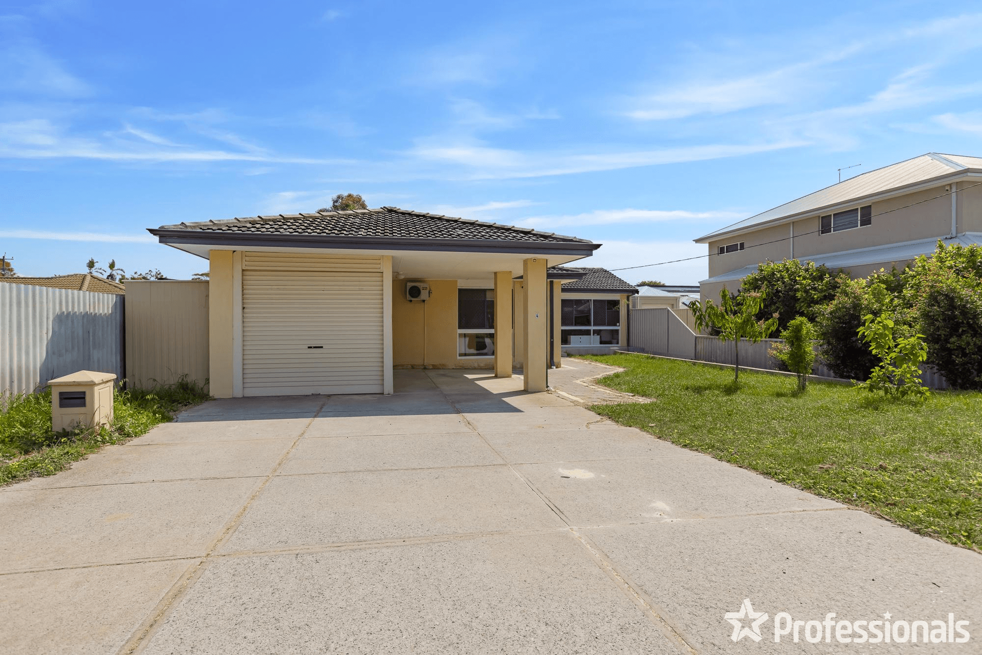 4 Heracles Avenue, RIVERTON, WA 6148