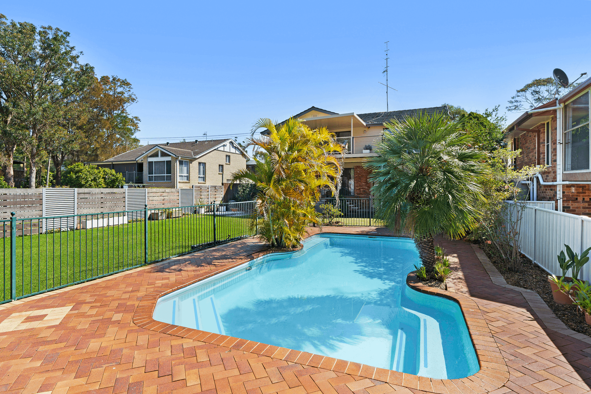 227 Lakedge Avenue, Berkeley Vale, NSW 2261