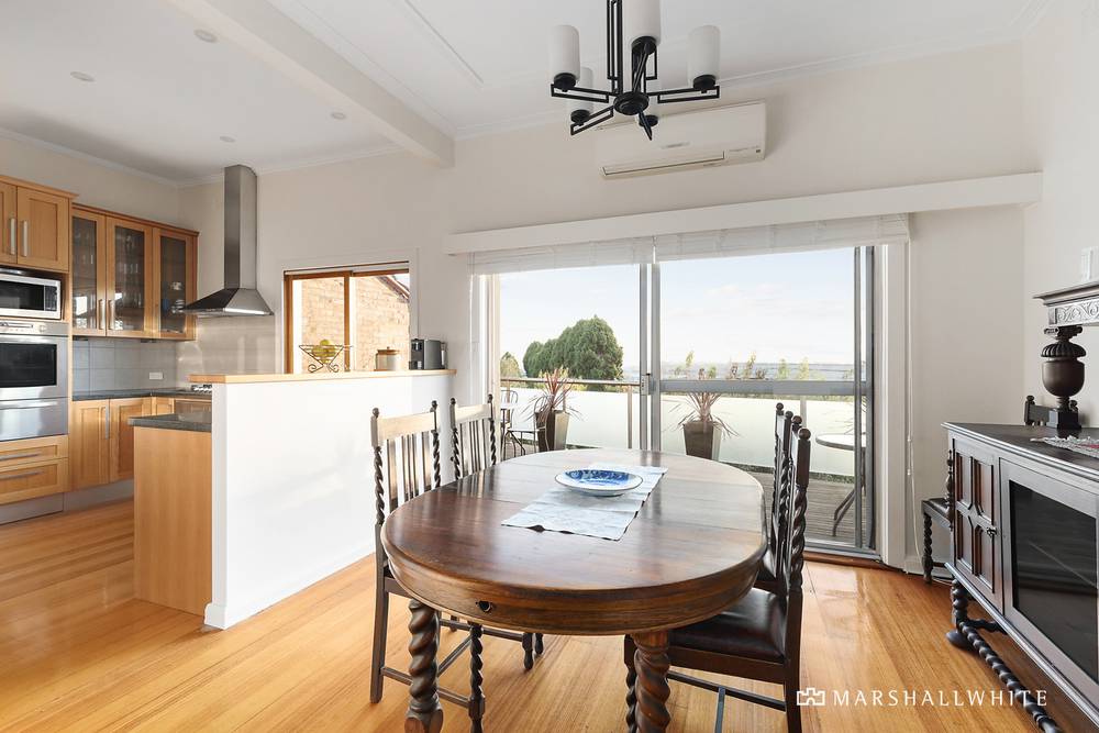 2/10 Hyton Crescent, Kew, VIC 3101