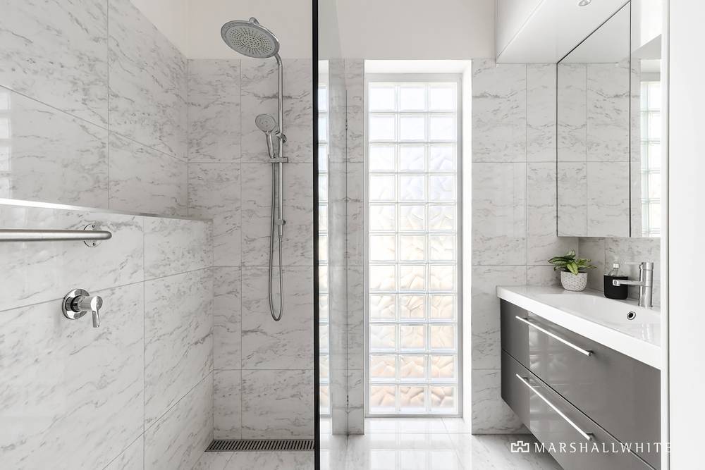 2/10 Hyton Crescent, Kew, VIC 3101