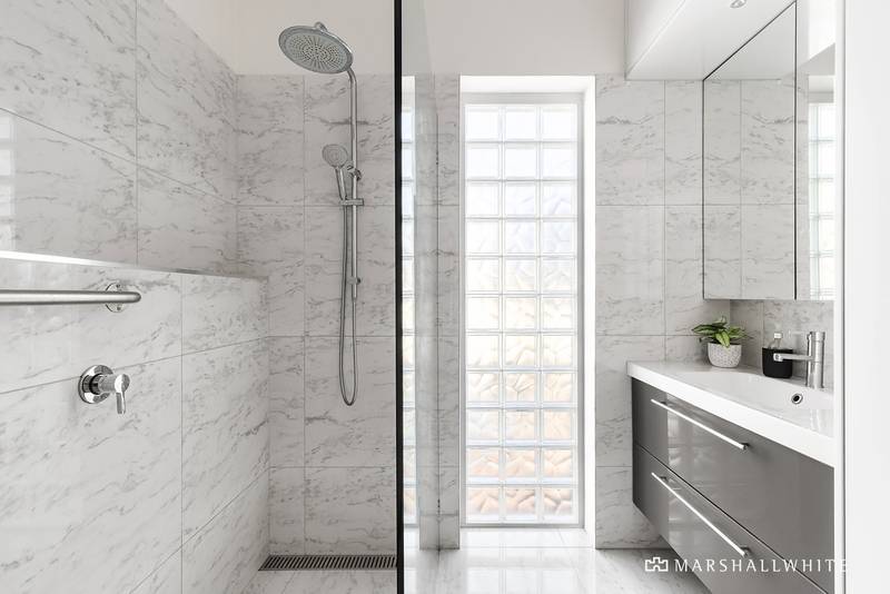 2/10 Hyton Crescent, Kew, VIC 3101