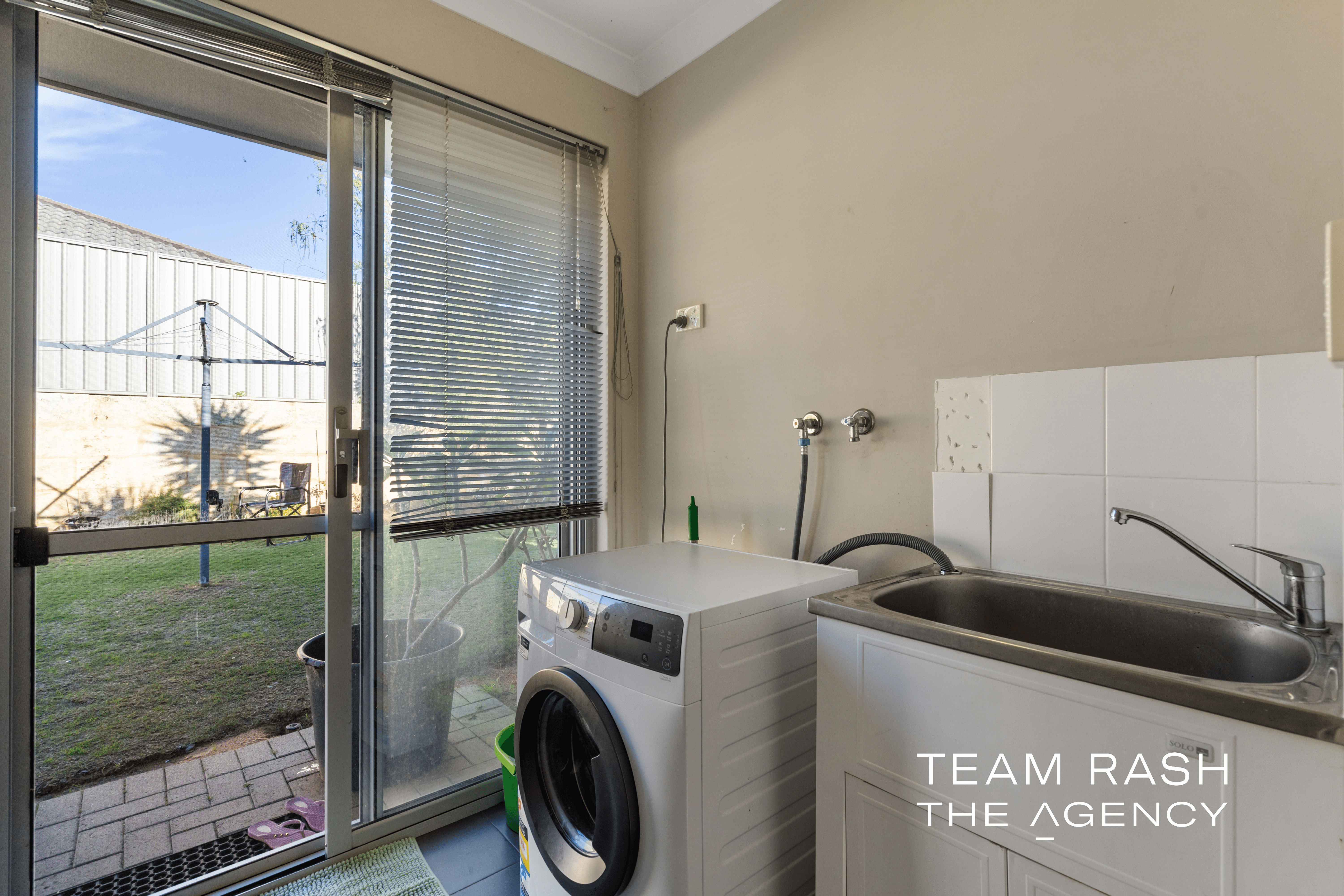 17 Runnymede Gate, Wellard, WA 6170