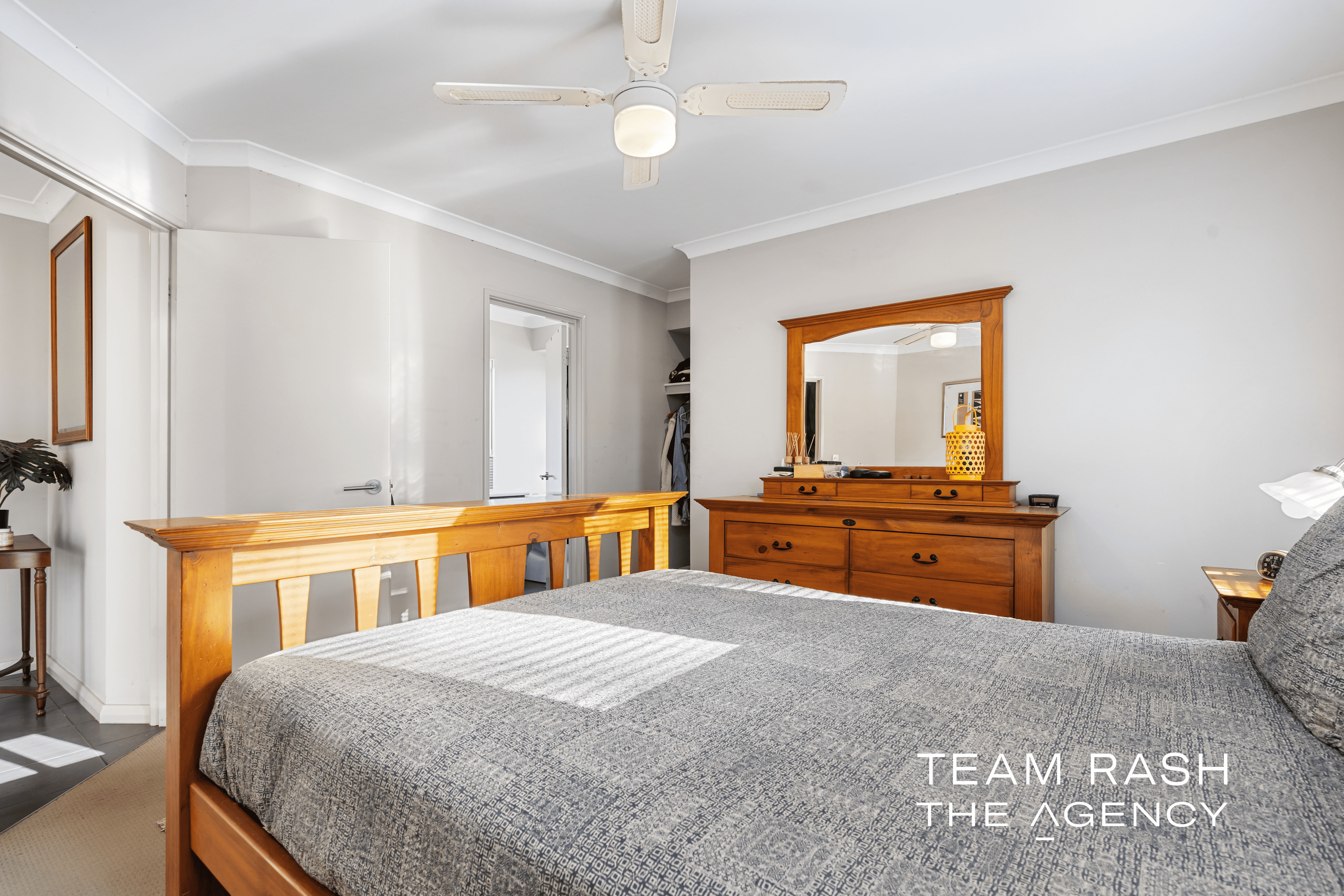 17 Runnymede Gate, Wellard, WA 6170