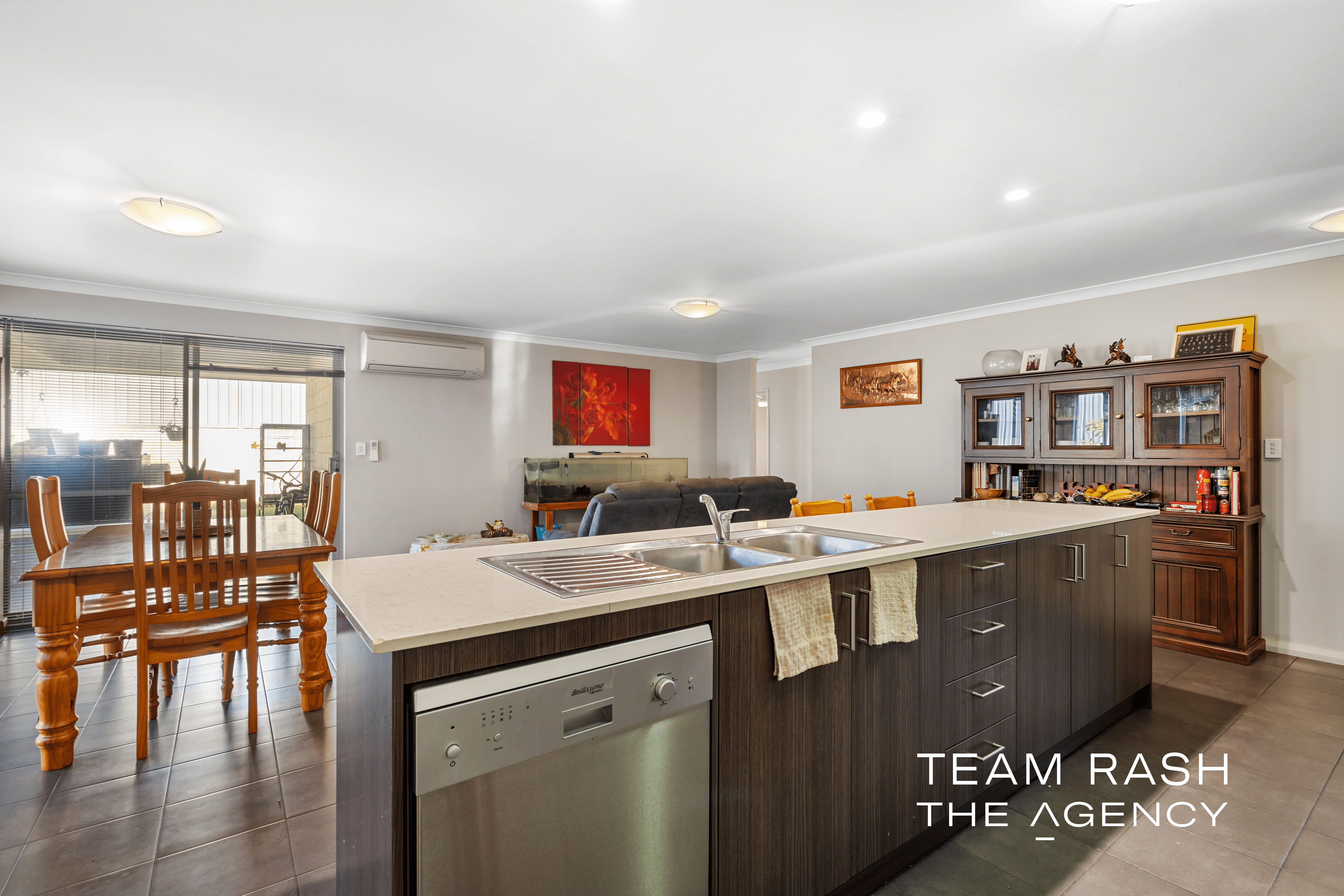 17 Runnymede Gate, Wellard, WA 6170