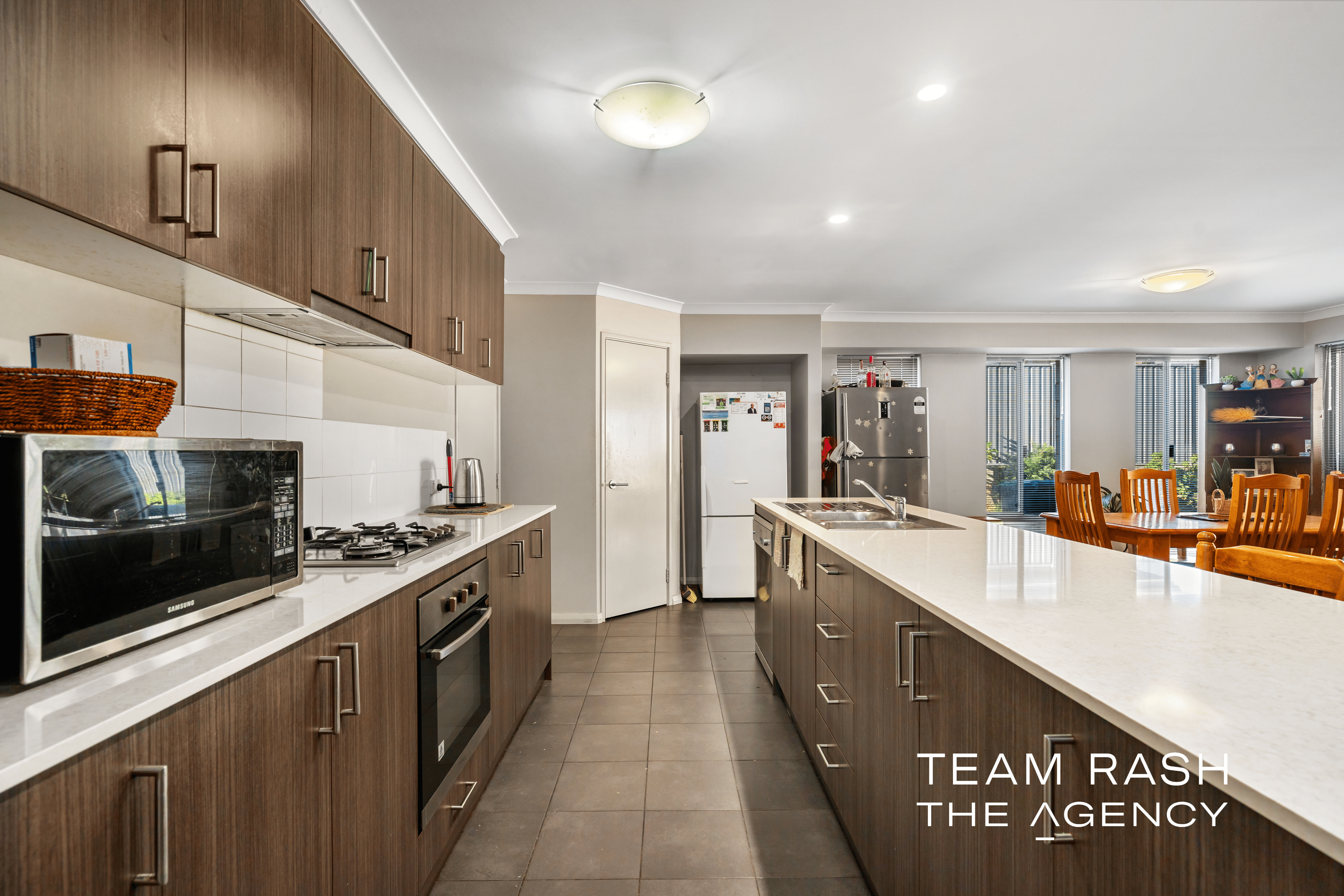 17 Runnymede Gate, Wellard, WA 6170