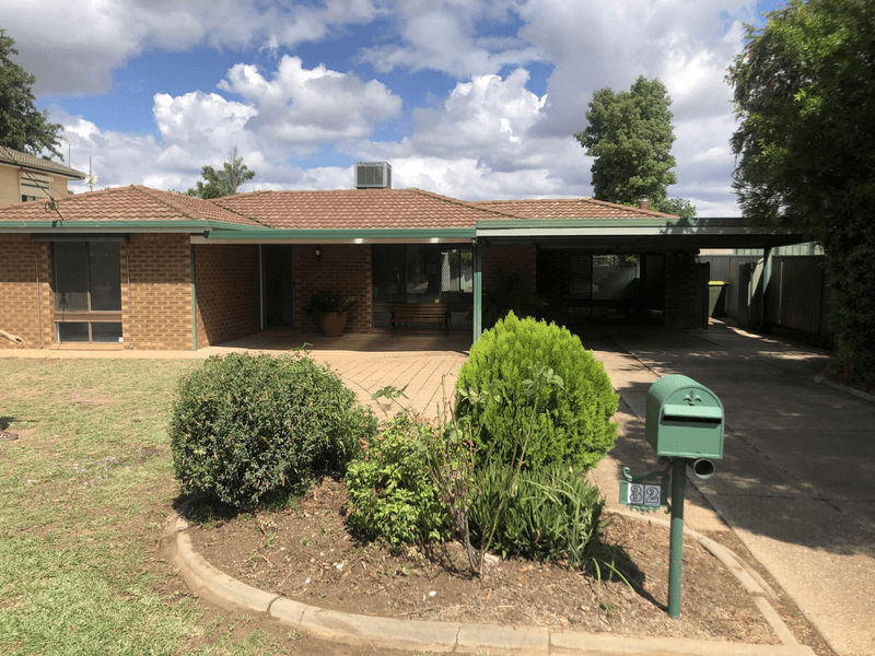 32 Brunskill Road, Lake Albert, NSW 2650