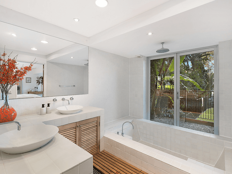 7 The Scarp, Castlecrag, NSW 2068