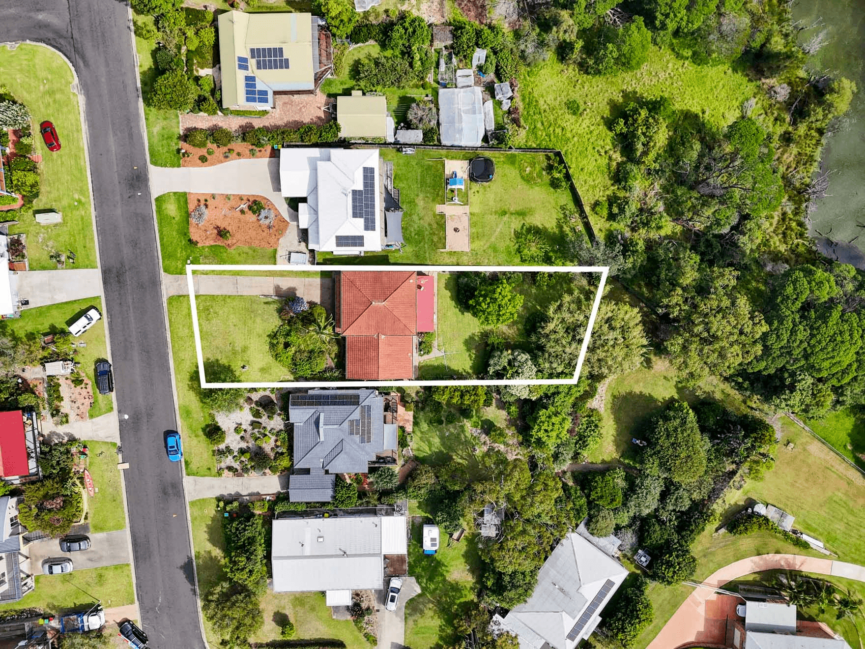 42 Dell Parade, Moruya Heads, NSW 2537