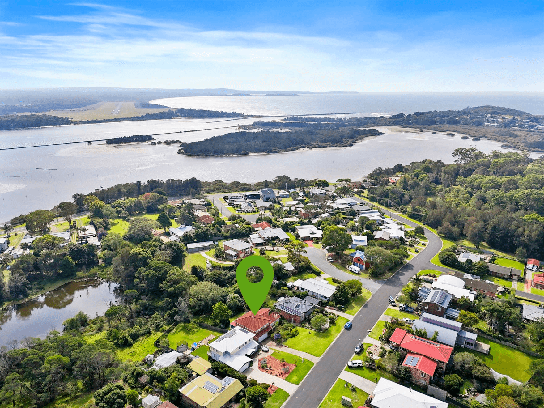 42 Dell Parade, Moruya Heads, NSW 2537