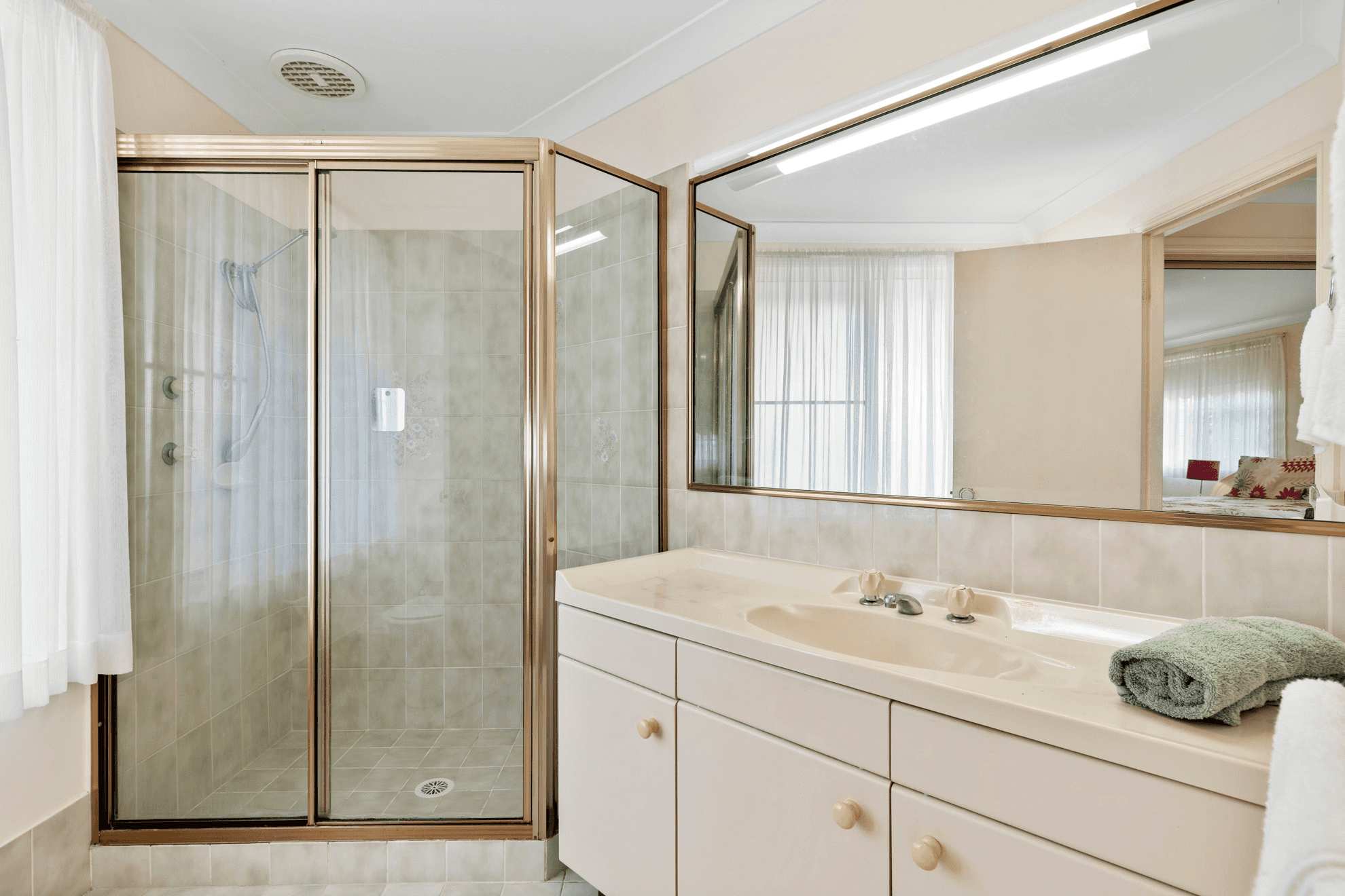 42 Dell Parade, Moruya Heads, NSW 2537