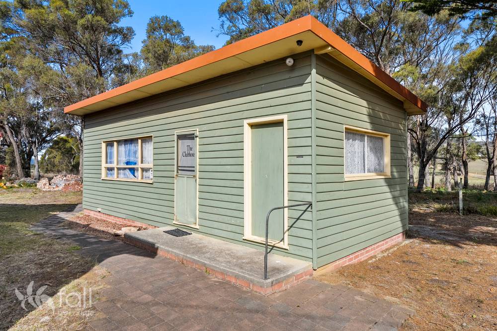 18 School Road, SANDFORD, TAS 7020