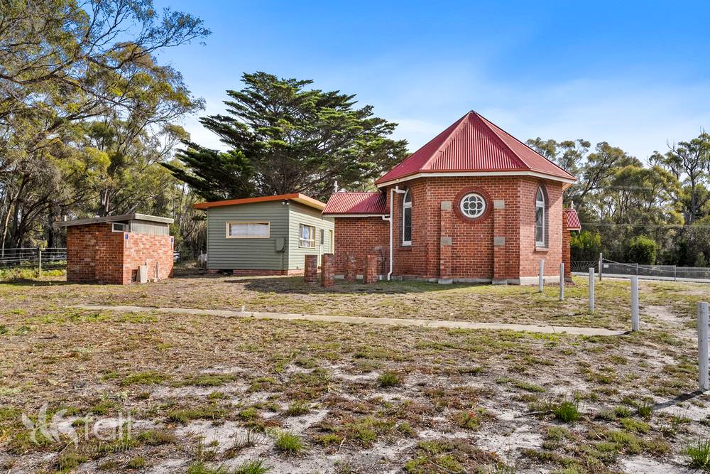 18 School Road, SANDFORD, TAS 7020