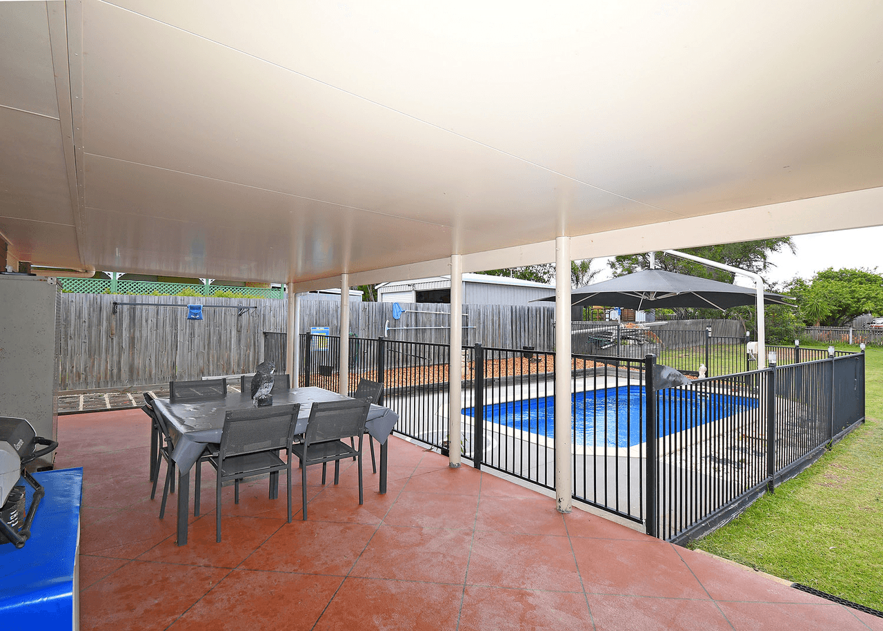 11 Debra Court, URANGAN, QLD 4655