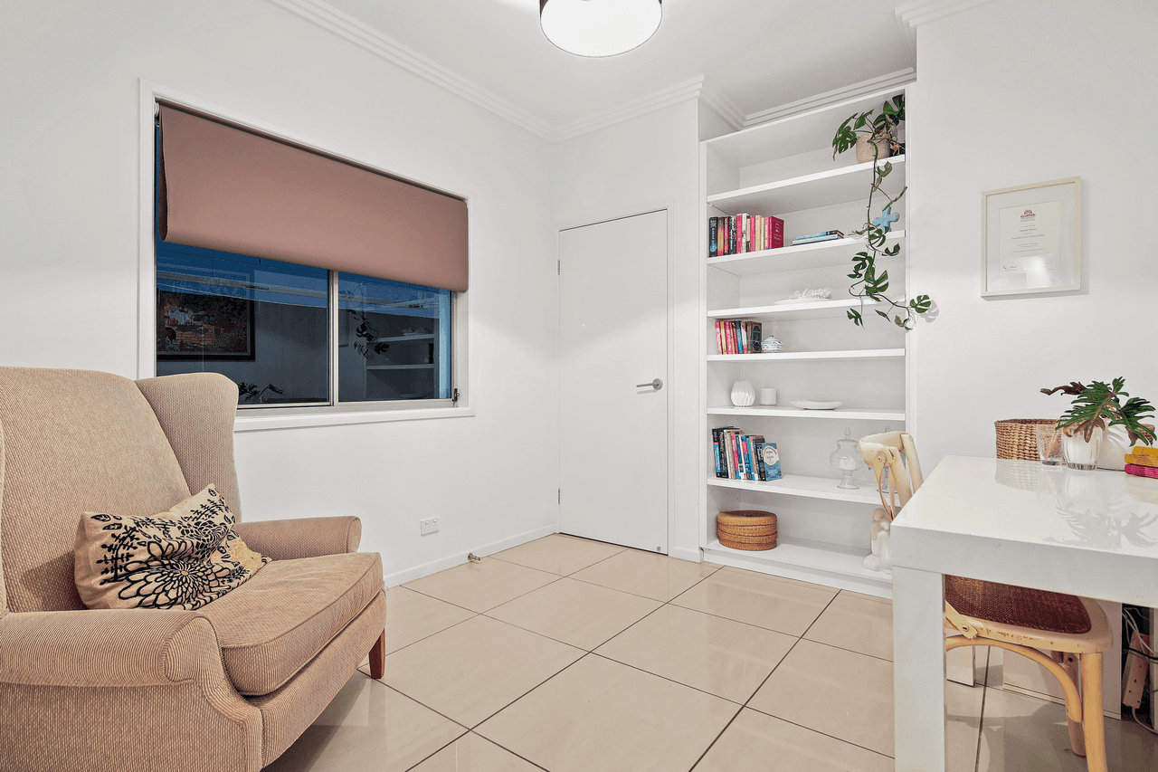 27 Taylor Street, BALMORAL, QLD 4171