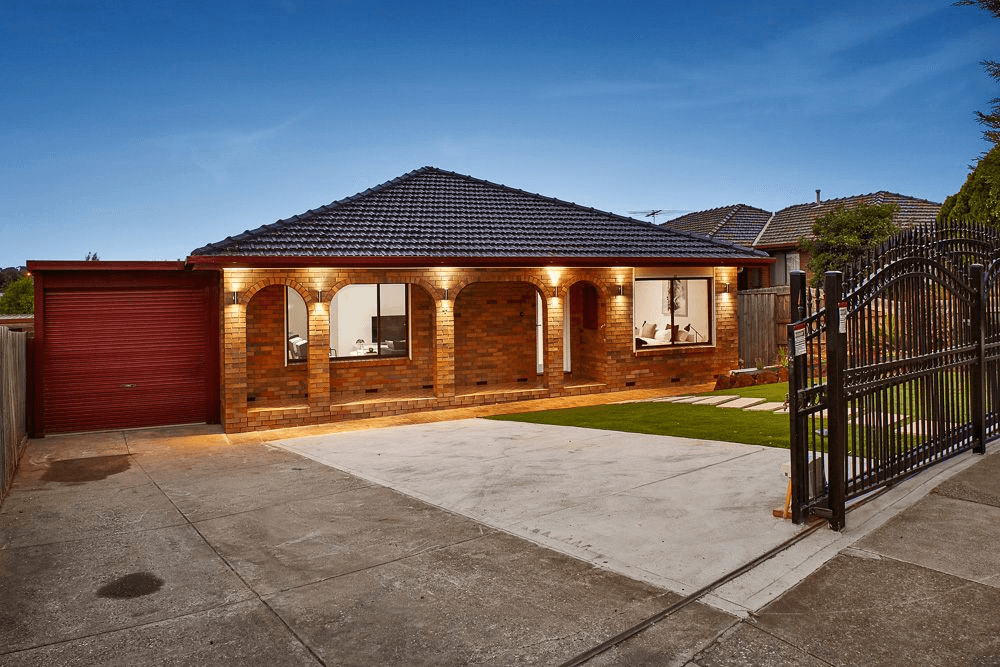 4 Larwood Close, Avondale Heights, VIC 3034