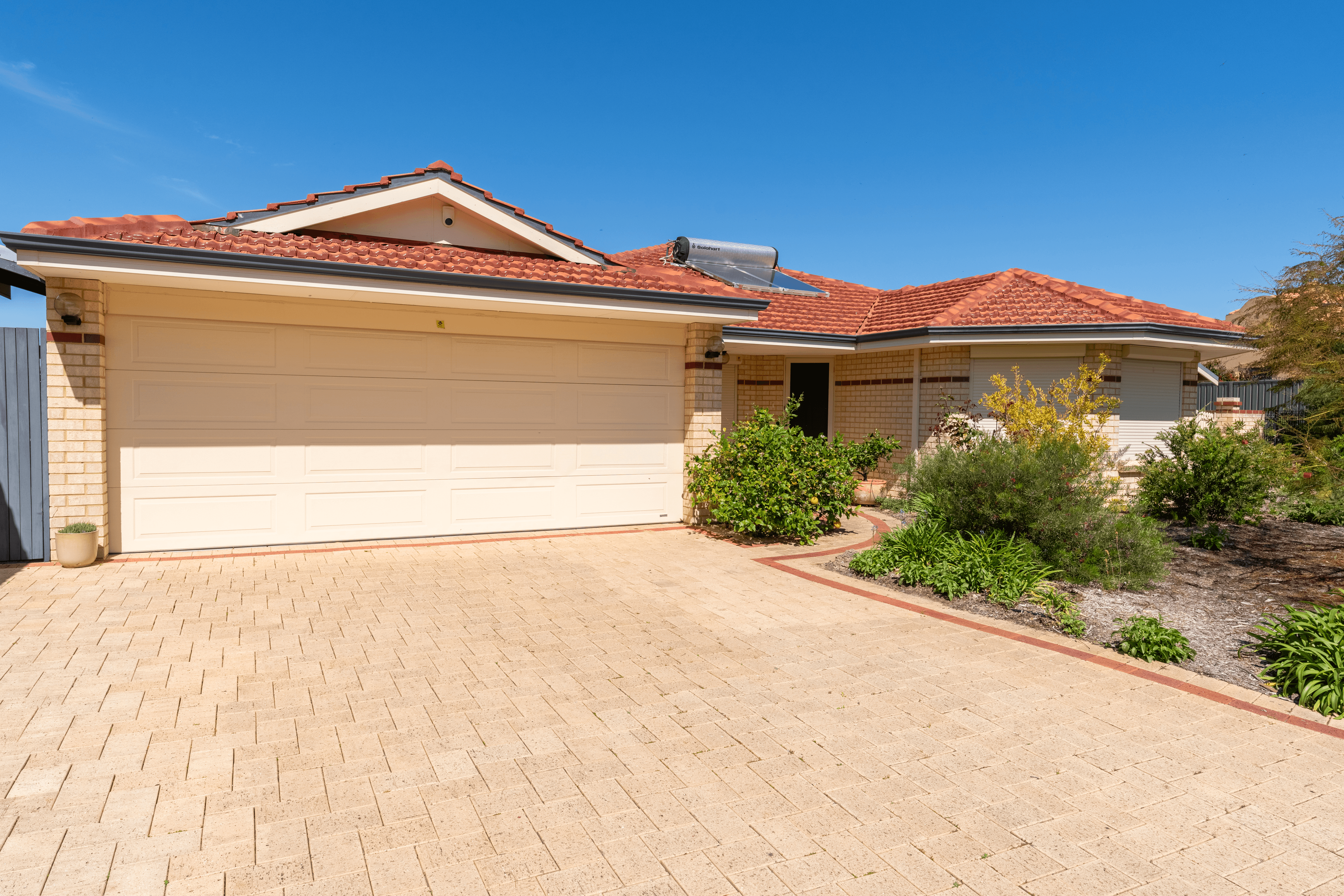 1 Muros Close, WARNBRO, WA 6169