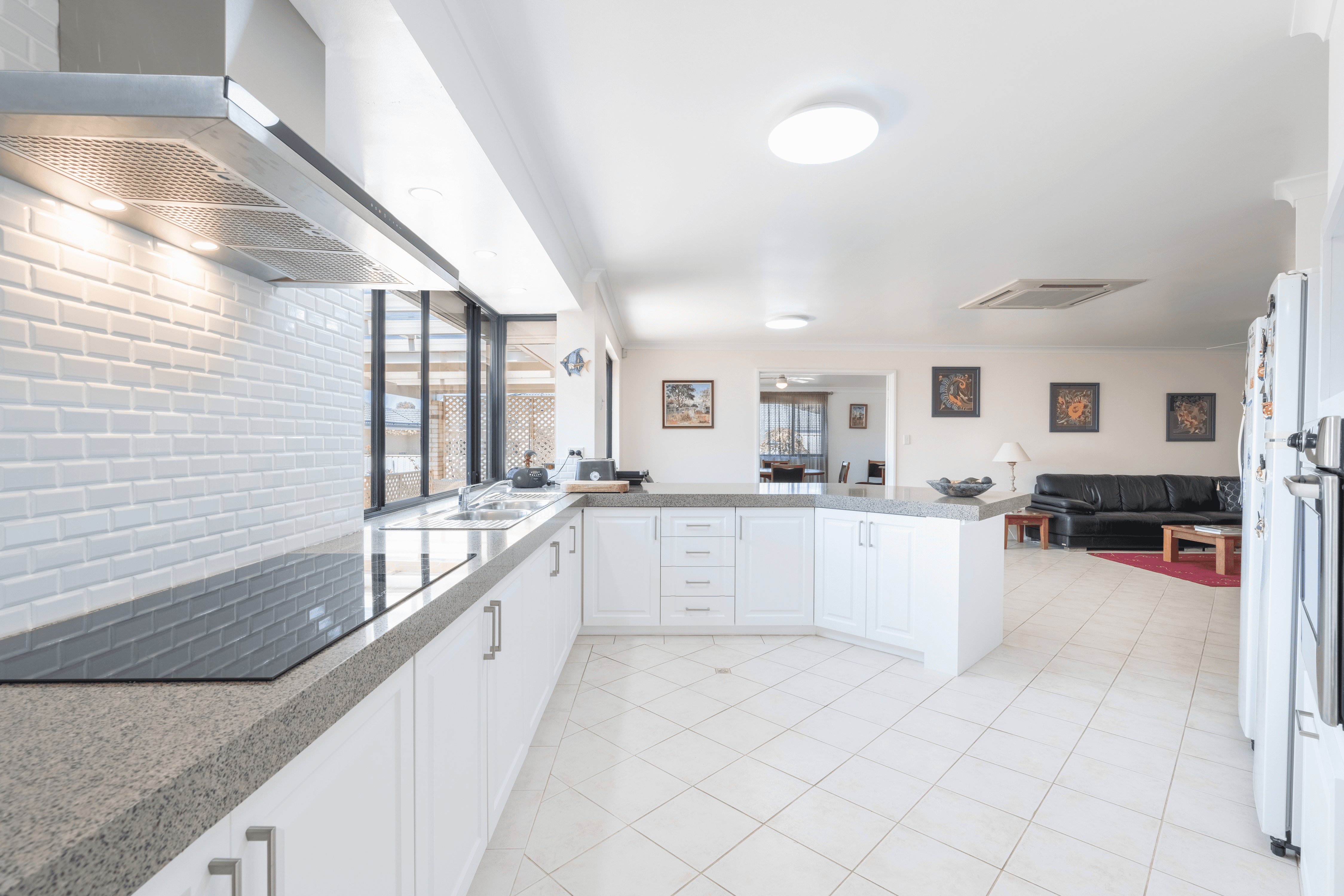 1 Muros Close, WARNBRO, WA 6169