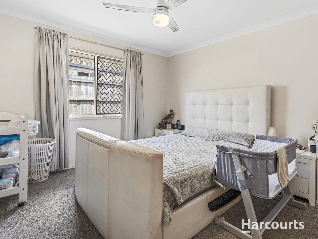 15 Wavecrest Place, CALAMVALE, QLD 4116