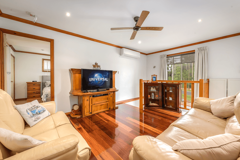 15 FORAKER DRIVE, TAMBORINE MOUNTAIN, QLD 4272