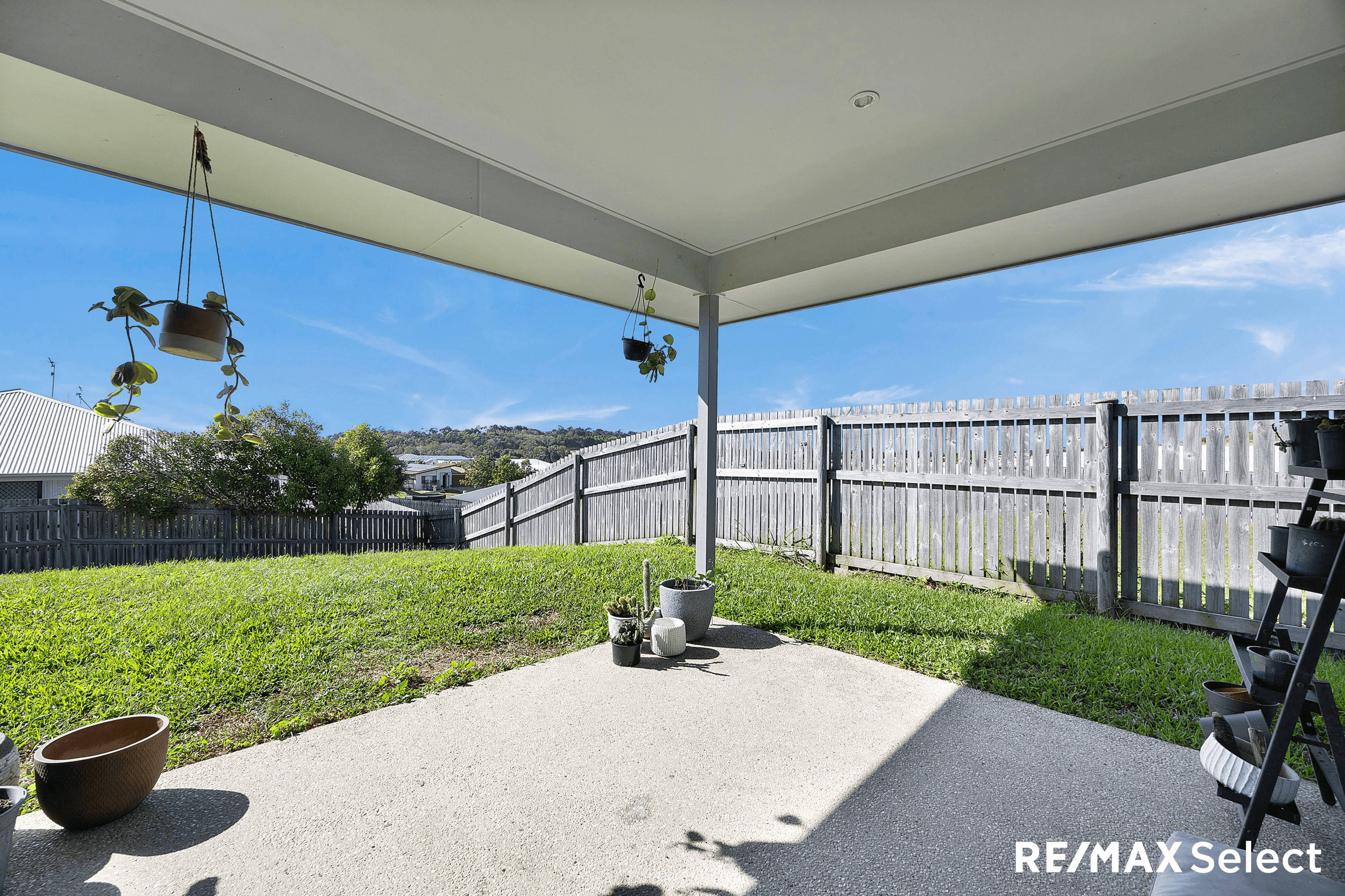 2/23 Eales Road, RURAL VIEW, QLD 4740