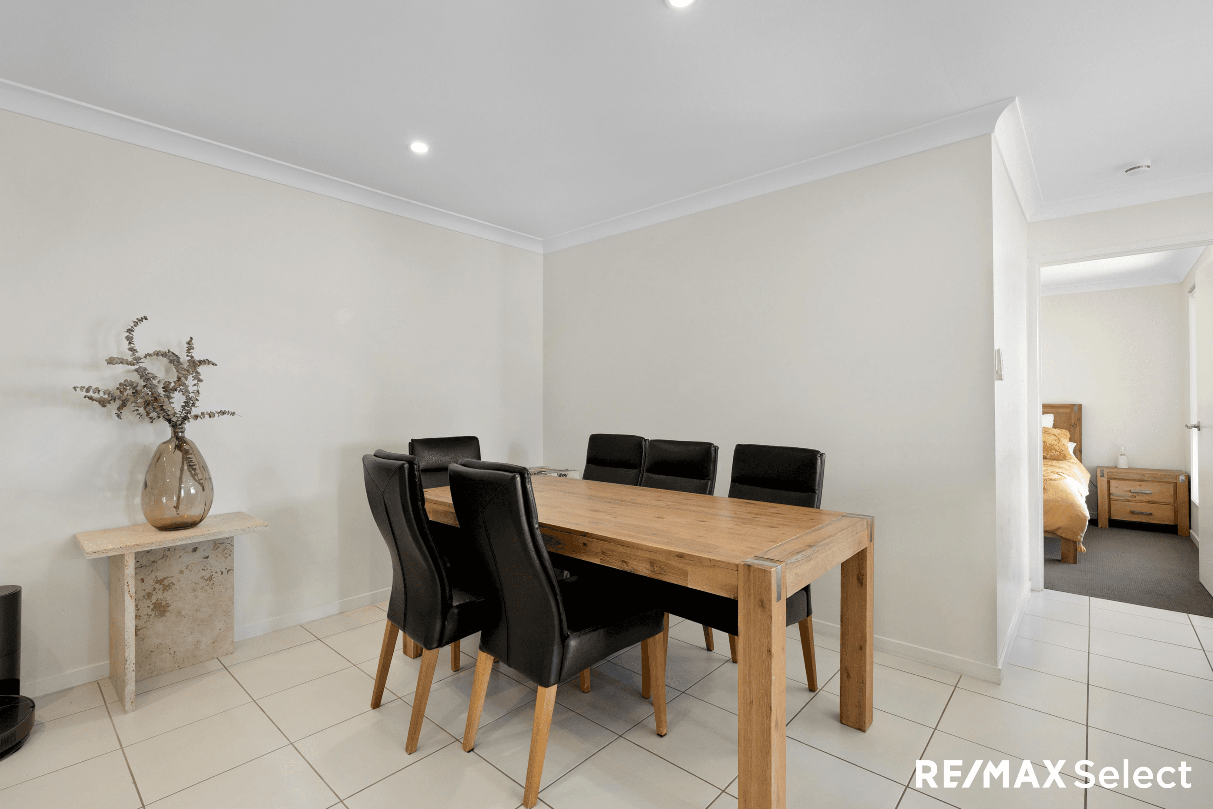 2/23 Eales Road, RURAL VIEW, QLD 4740