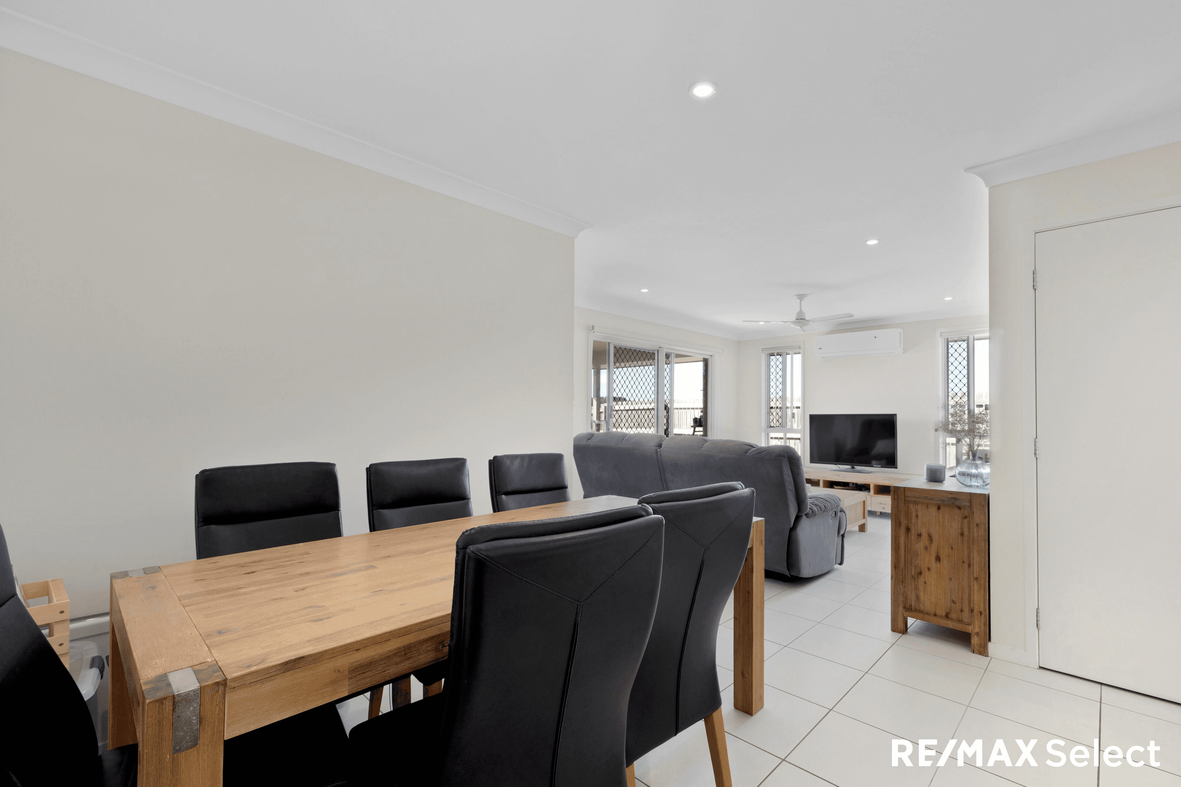 2/23 Eales Road, RURAL VIEW, QLD 4740