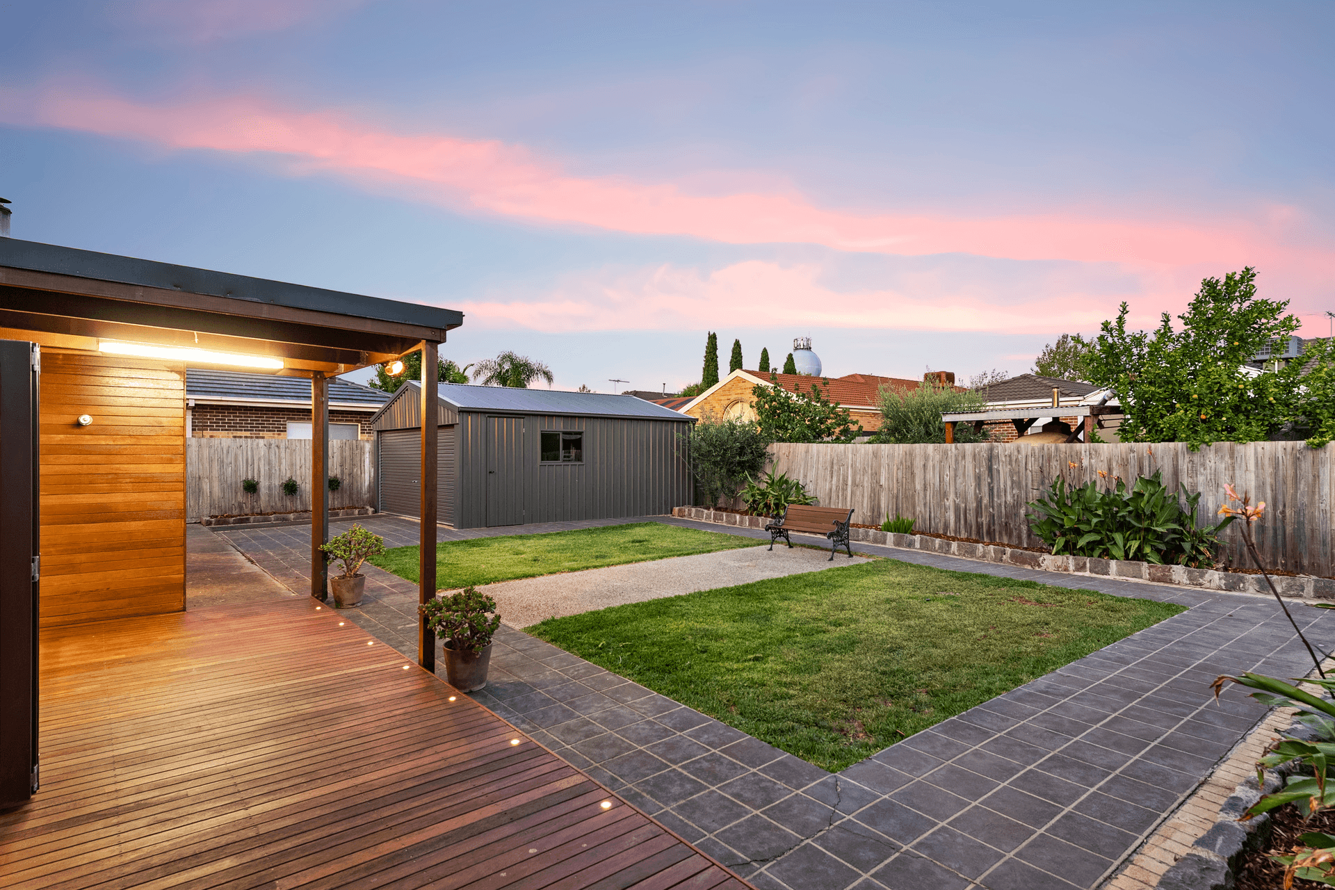 16 Glenview Court, Hillside, VIC 3037