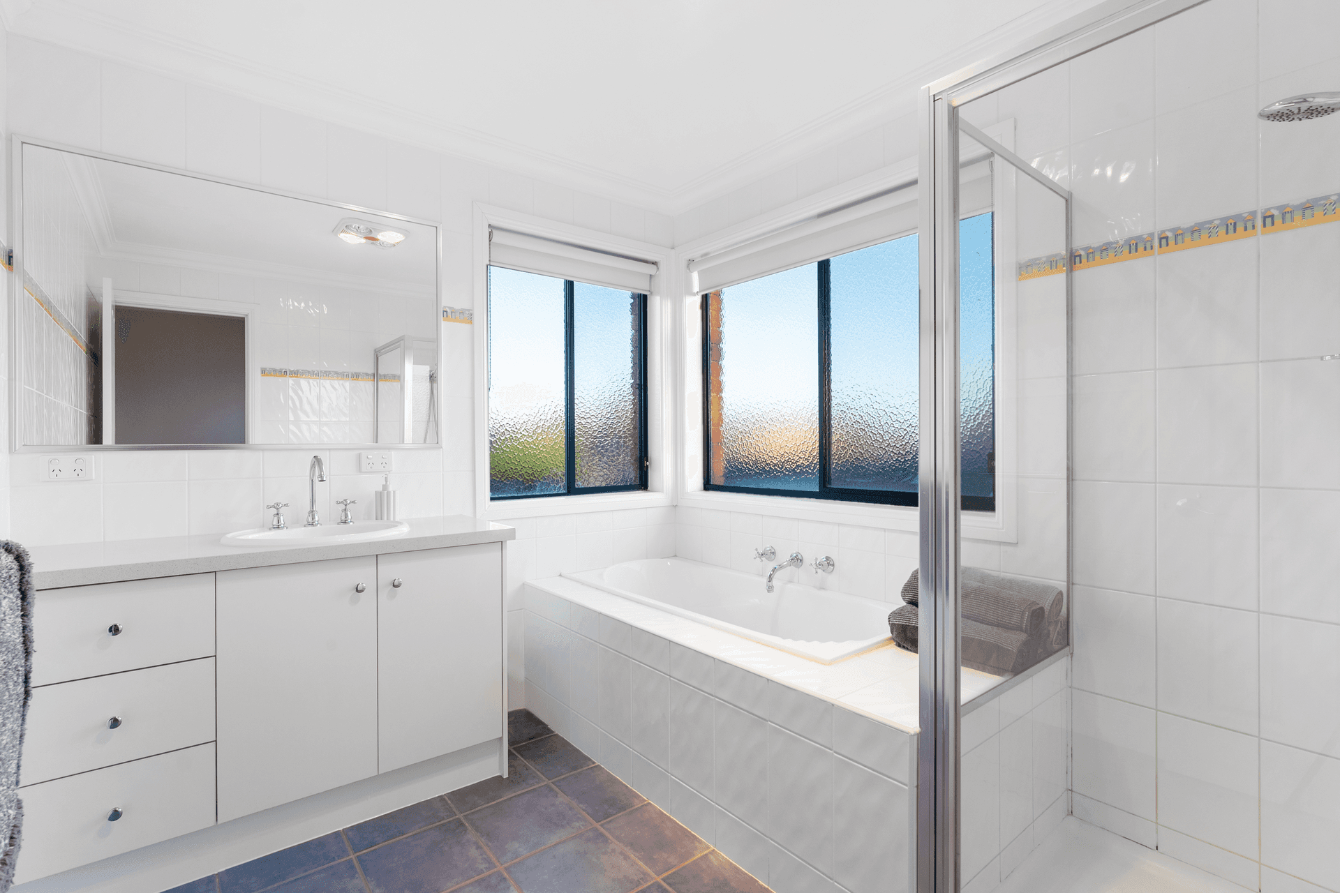 16 Glenview Court, Hillside, VIC 3037