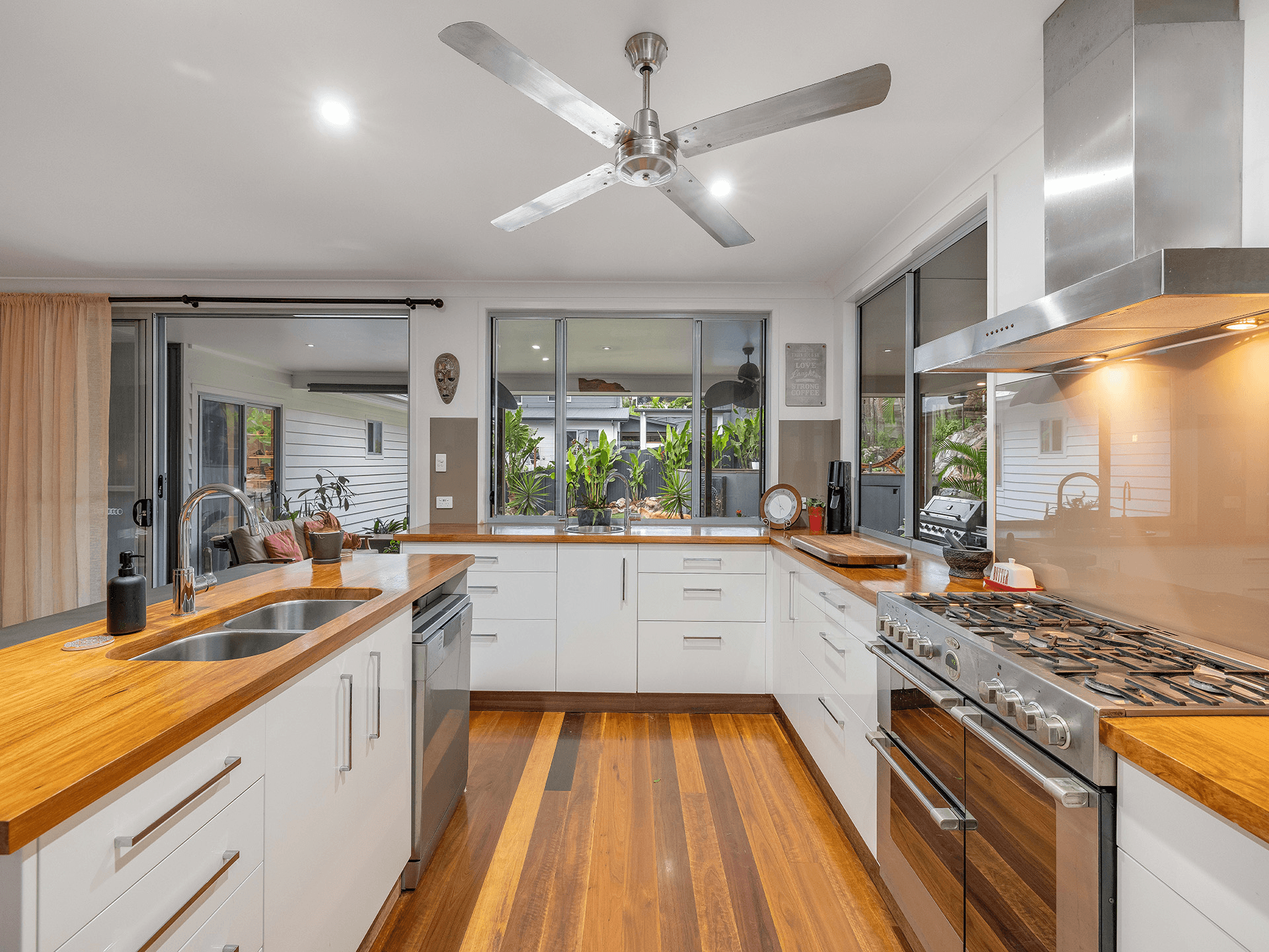 5 Warren Court, Aroona, QLD 4551