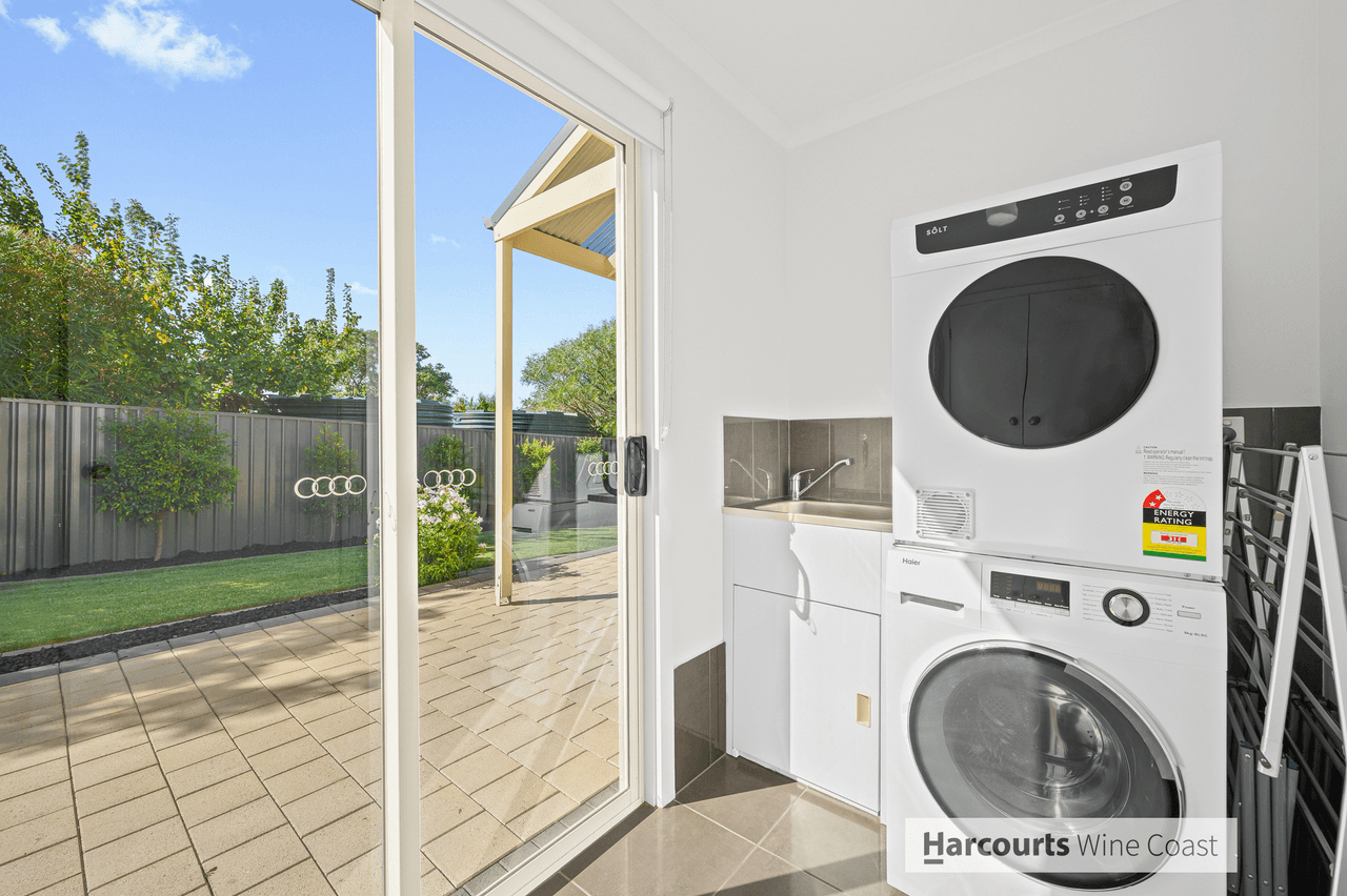 4 Noarlunga Avenue, OLD NOARLUNGA, SA 5168