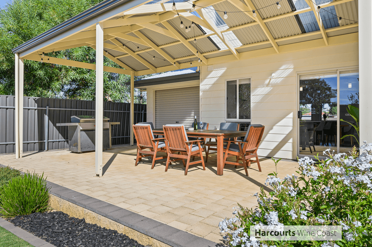 4 Noarlunga Avenue, OLD NOARLUNGA, SA 5168