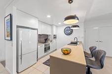 624/66 Sickle Avenue, HOPE ISLAND, QLD 4212