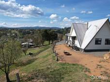 33 Camp Street, Omeo, VIC 3898