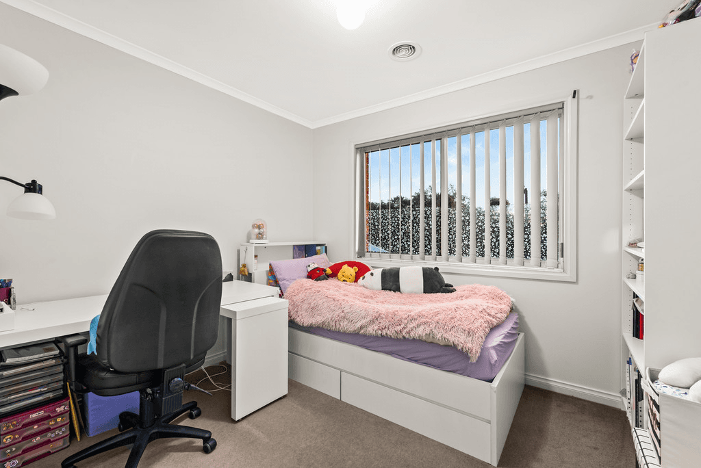 6 Normanton Place, BERWICK, VIC 3806