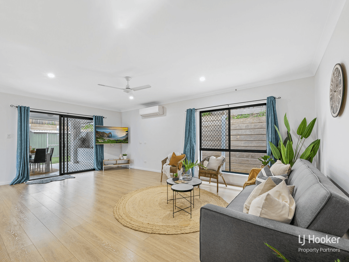 51 Hoop Pine Circuit, MAUDSLAND, QLD 4210