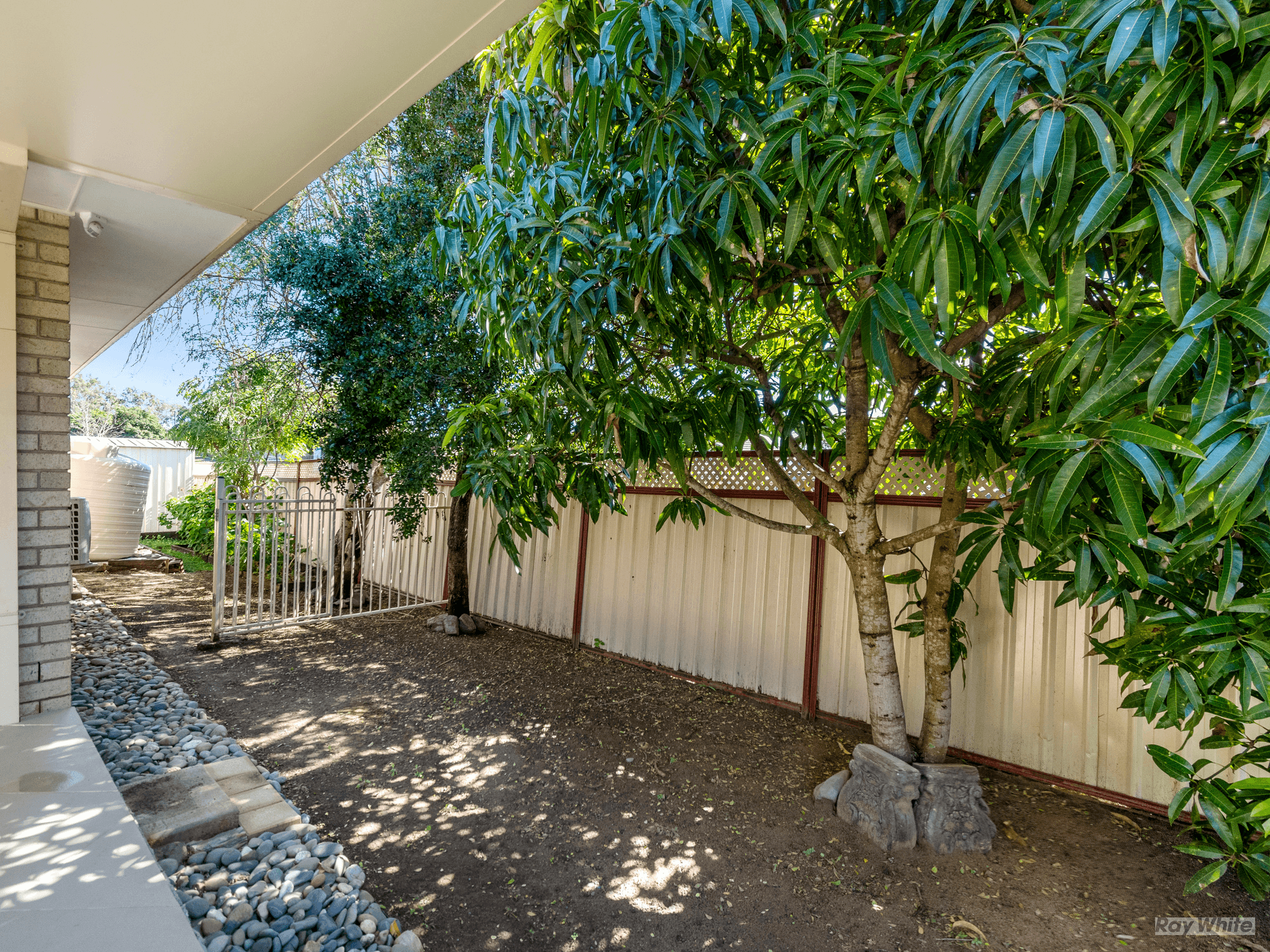 9 Ingles Drive, REDBANK PLAINS, QLD 4301