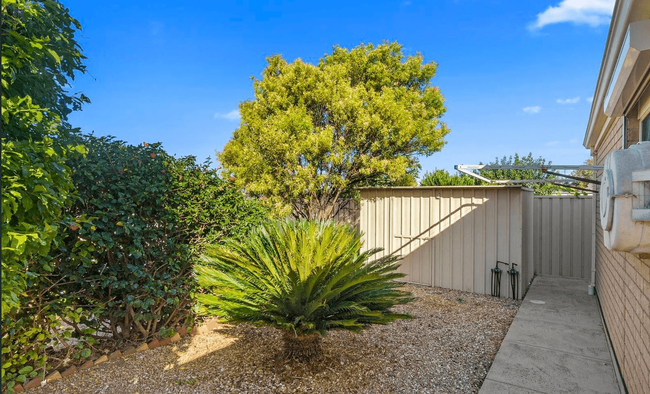 8 Hartland Avenue, CHRISTIE DOWNS, SA 5164