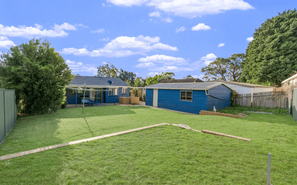 203 Copperfield Drive, ROSEMEADOW, NSW 2560