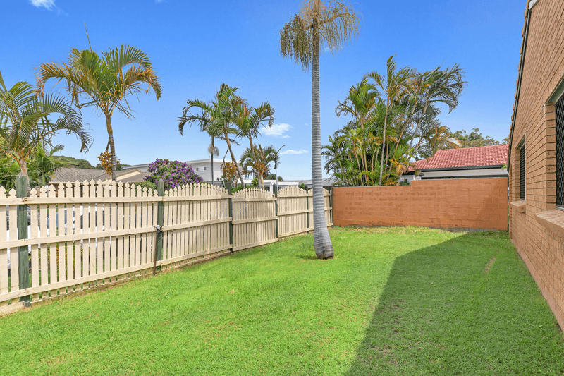 11 Penguin Parade, Burleigh Waters, QLD 4220