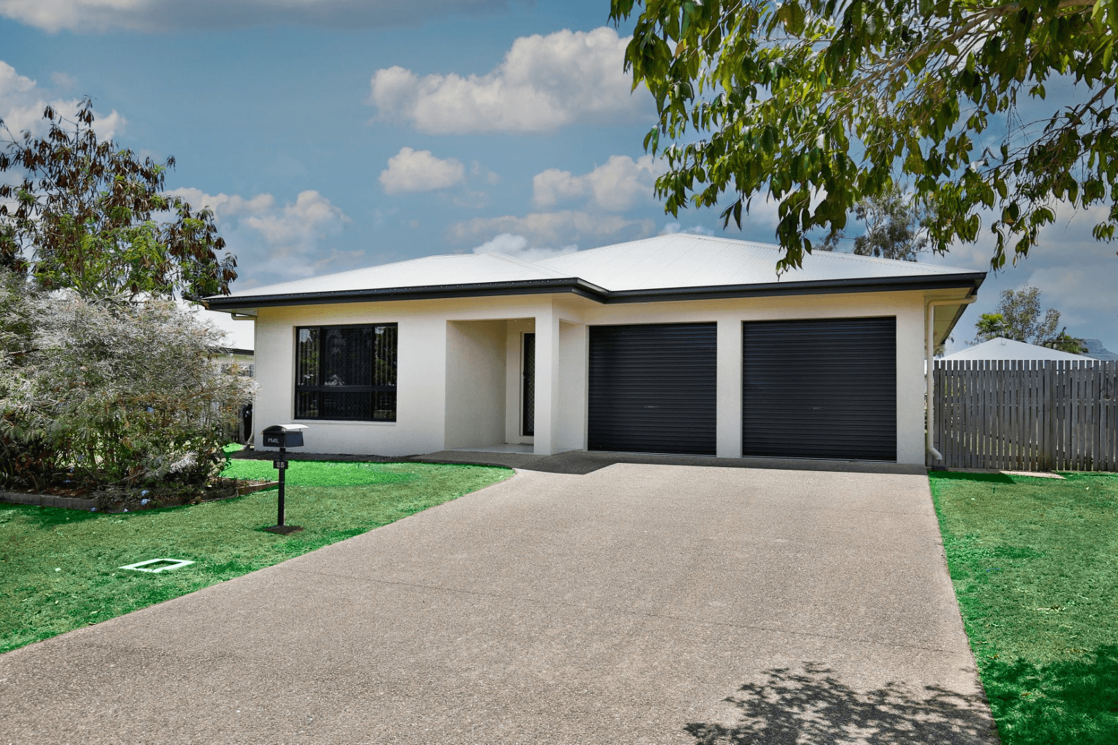 25 Derwent Circuit, KELSO, QLD 4815