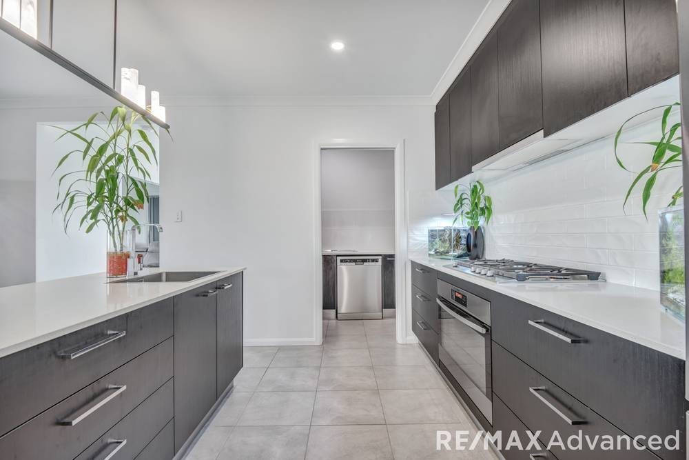 114 Bongaree Avenue, Bongaree, QLD 4507