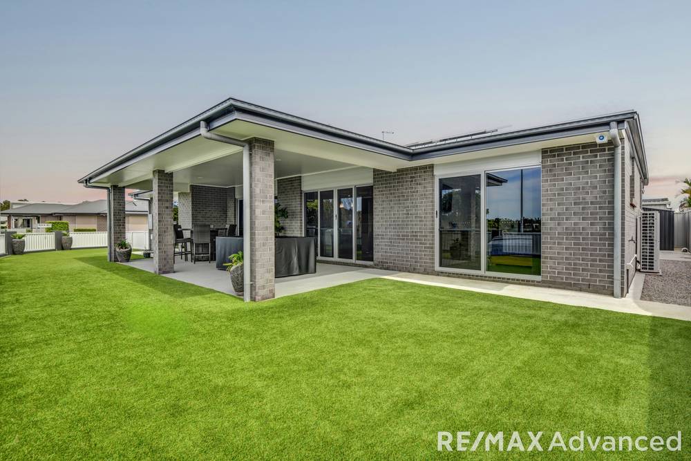 114 Bongaree Avenue, Bongaree, QLD 4507