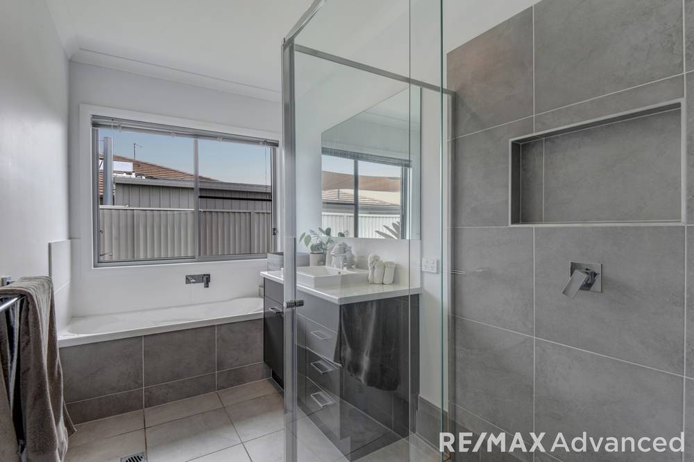 114 Bongaree Avenue, Bongaree, QLD 4507