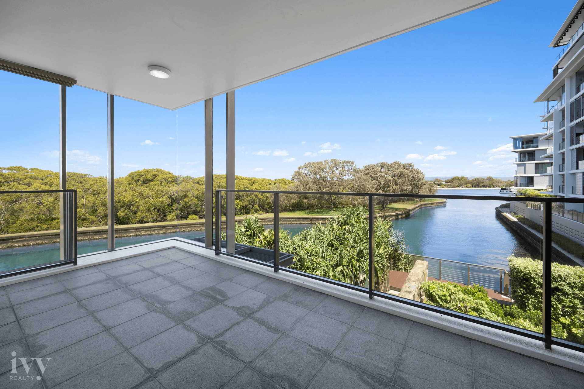 29206/2 Ephraim Island, Paradise Point, QLD 4216