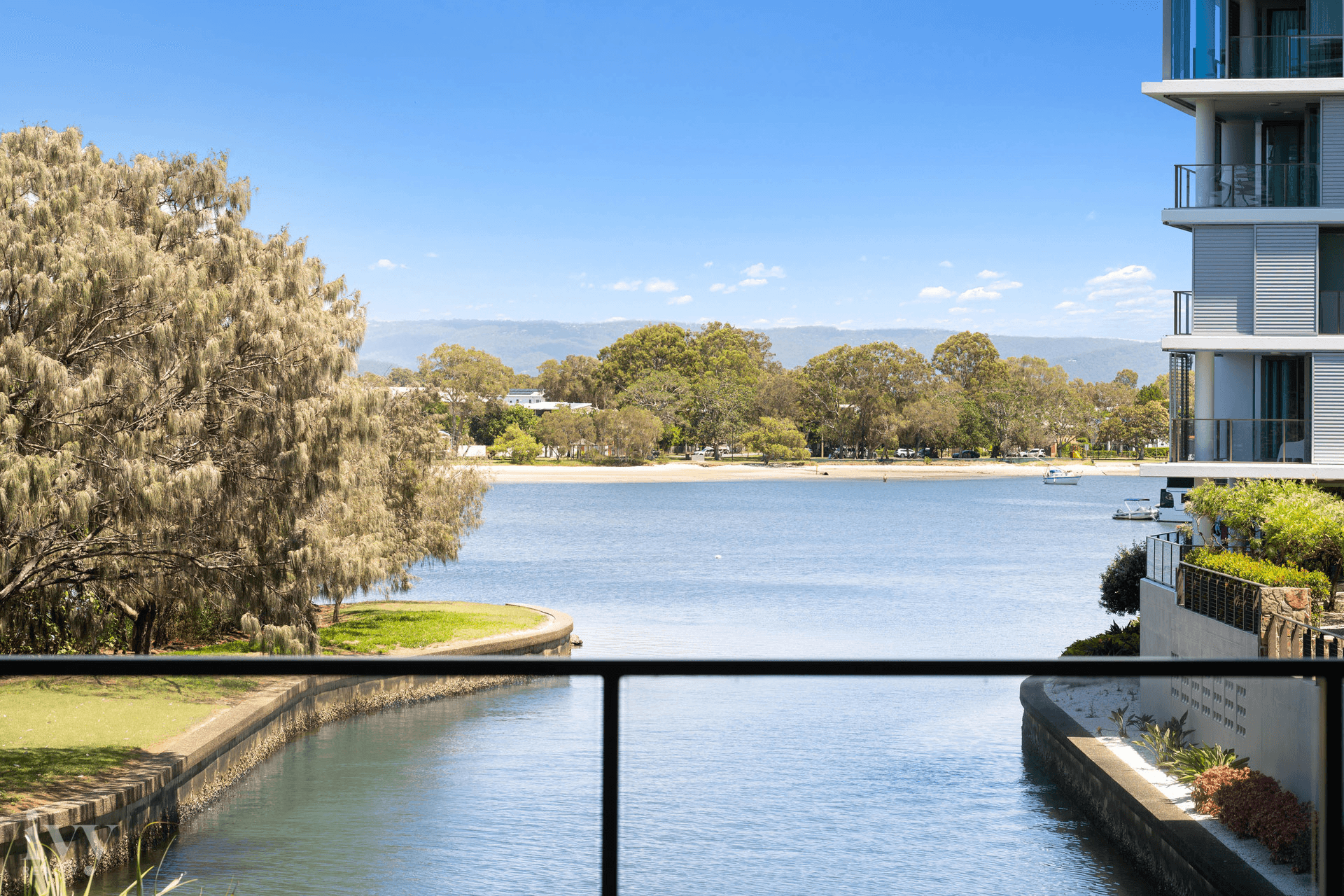 29206/2 Ephraim Island, Paradise Point, QLD 4216