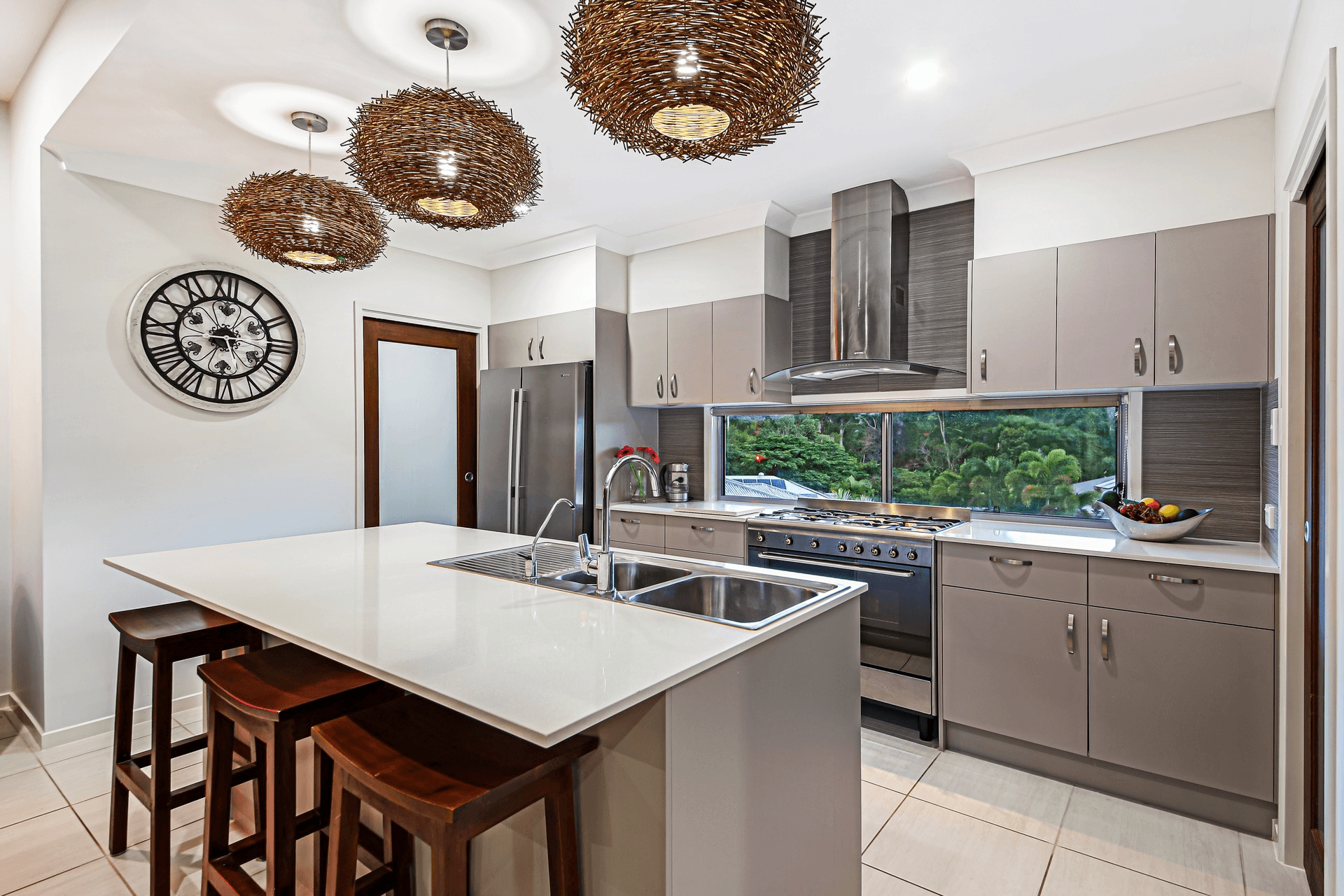 9 Haven Court, Mooloolah Valley, QLD 4553