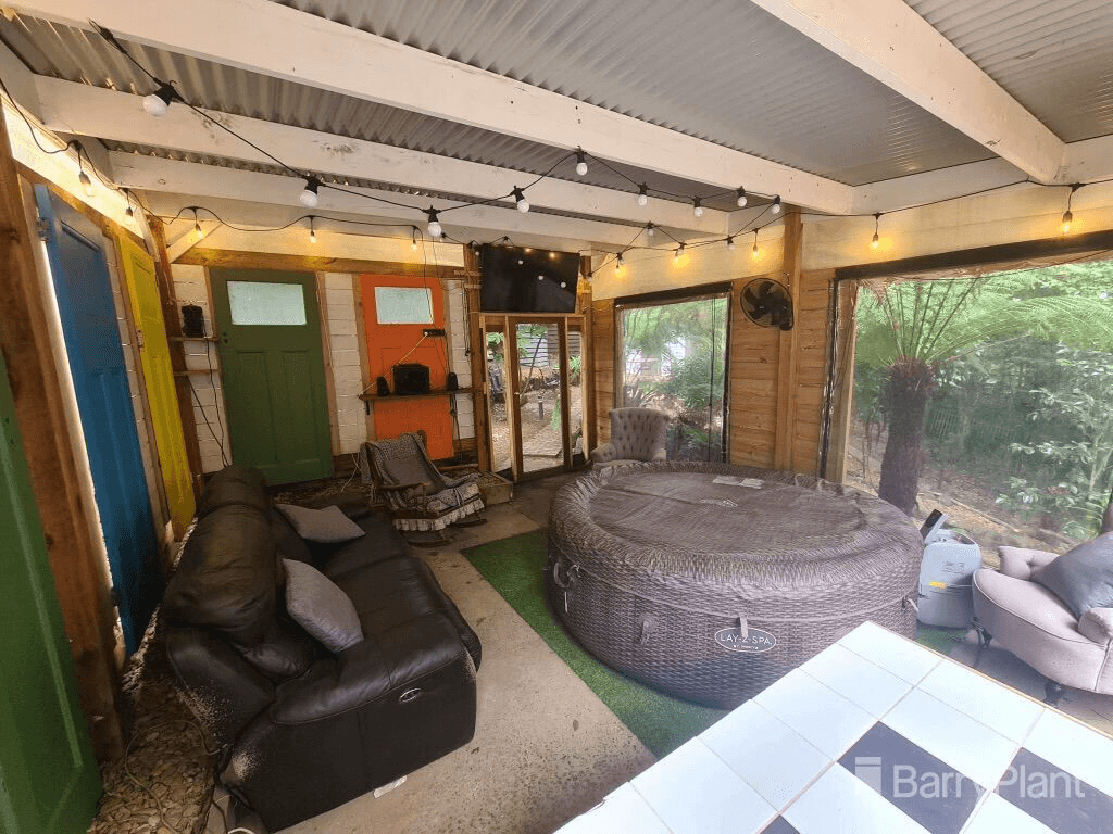 25 Edmunds Road, Cockatoo, VIC 3781