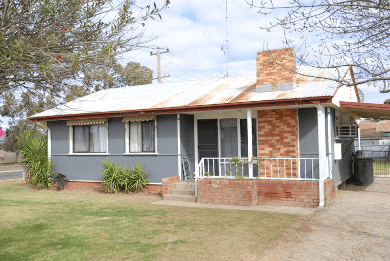 312 SLOANE Street, DENILIQUIN, NSW 2710