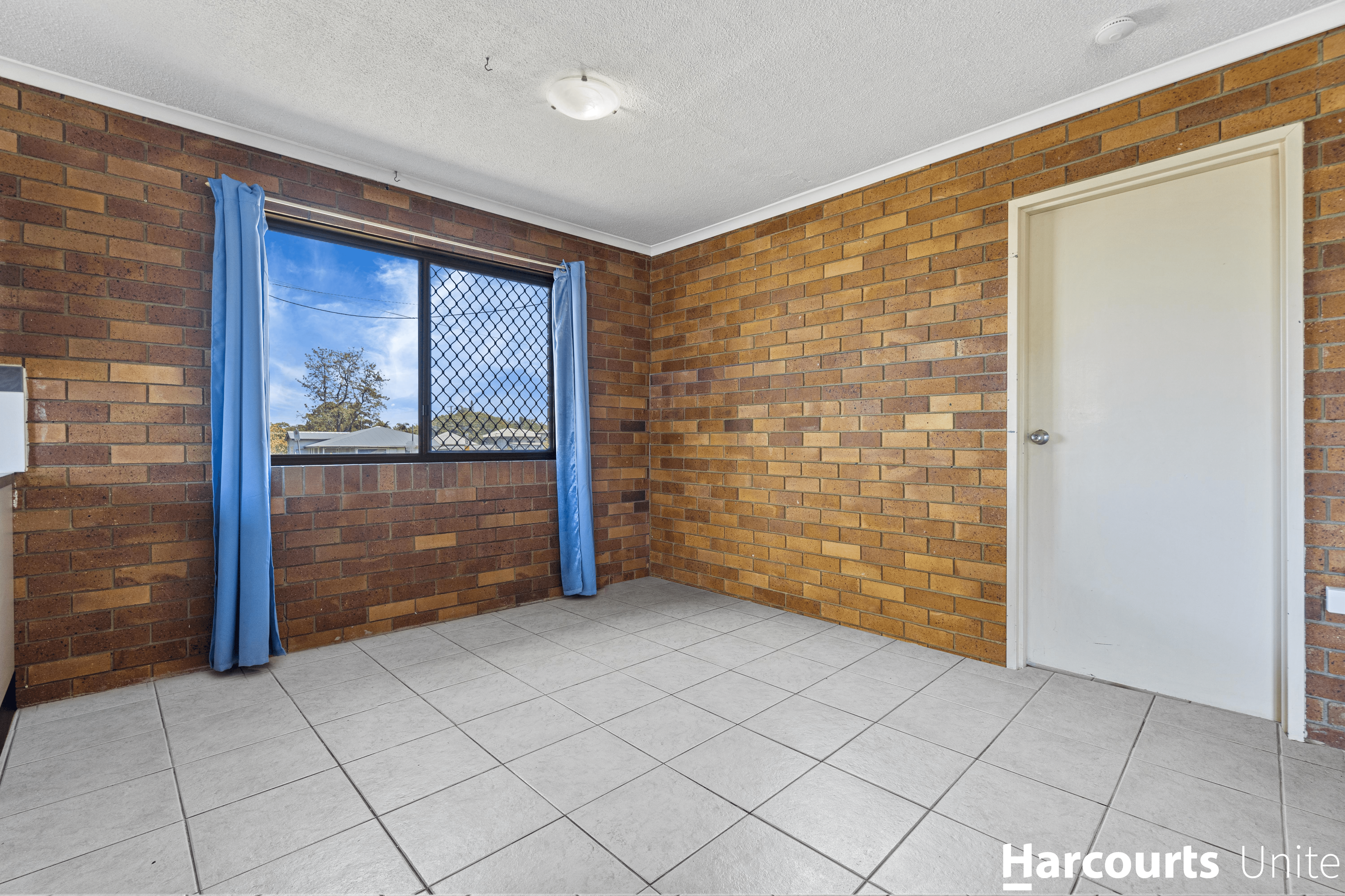 2/45 Lower King Street, CABOOLTURE, QLD 4510